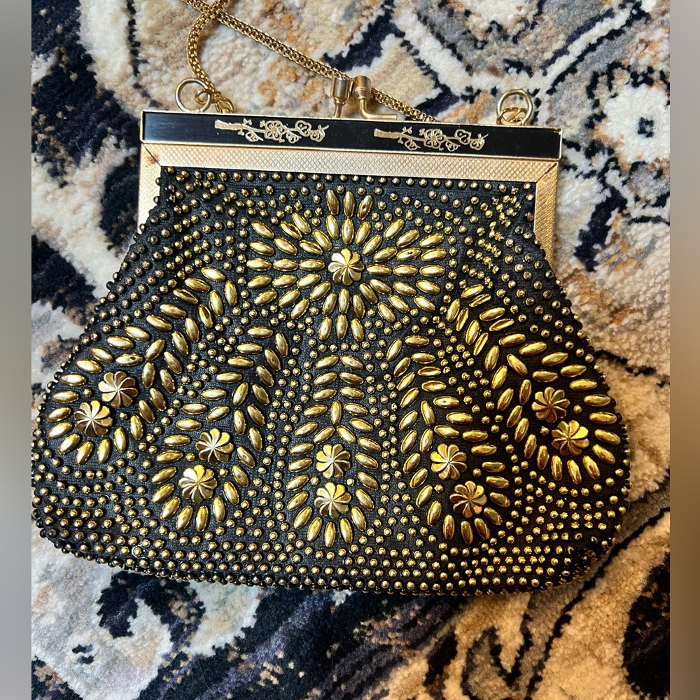 Golden Name Hong Kong Vintage 1960’s beaded wristlet/clutch